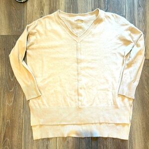3/4 sleeve light sweater size small